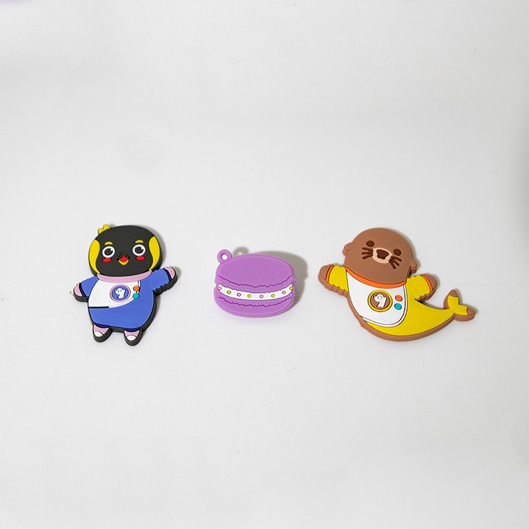 源頭廠家批發卡通動物立體pvc膠章箱包鞋帽便攜軟膠章可來圖定制